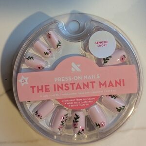 Pink Floral Press-On Nails